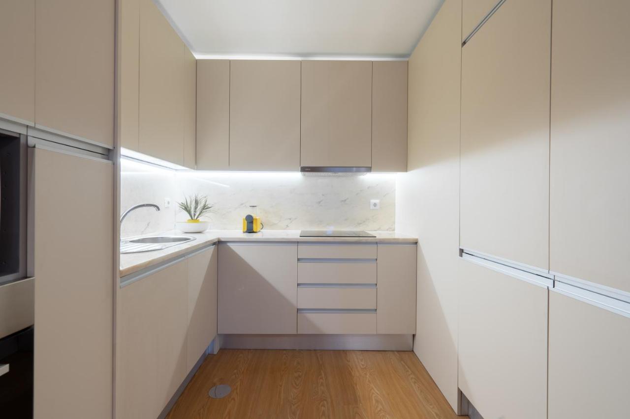 Host Wise - Colorful Bright Flat With Balcony Lejlighed Porto Eksteriør billede