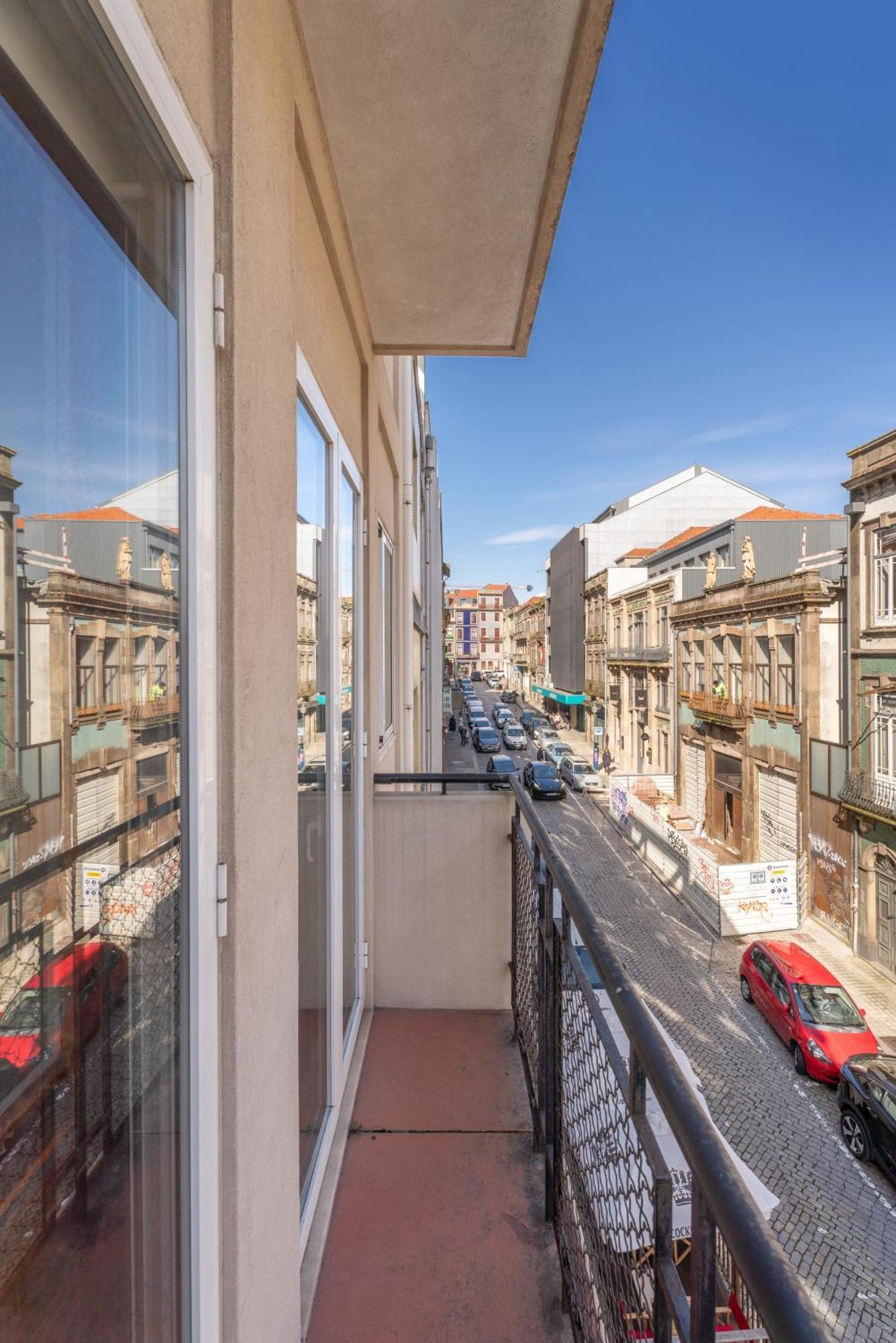 Host Wise - Colorful Bright Flat With Balcony Lejlighed Porto Eksteriør billede