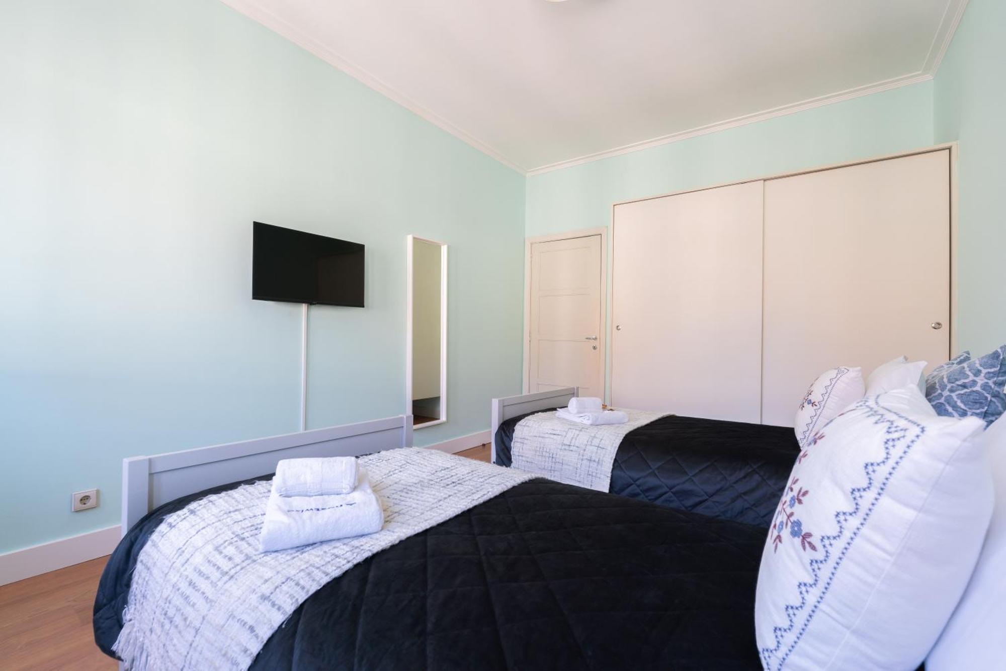 Host Wise - Colorful Bright Flat With Balcony Lejlighed Porto Værelse billede